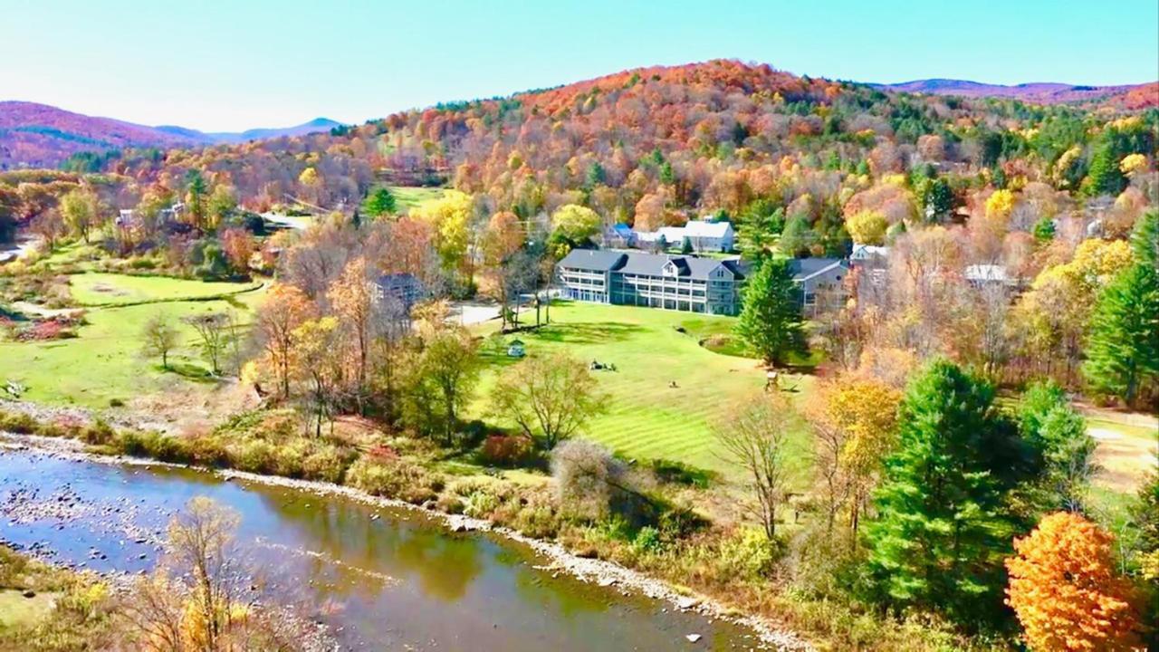 On The River Inn Вудсток Экстерьер фото